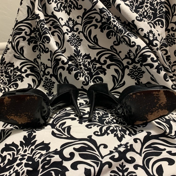 Stuart Weitzman formal black satin peep toe stiletto shoes size 10 - Picture 13 of 14